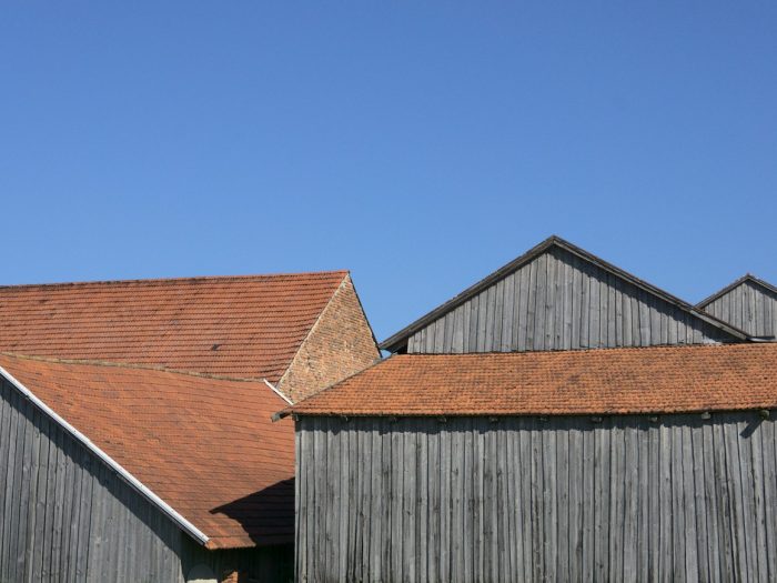 Scheunendächer in der Hallertau