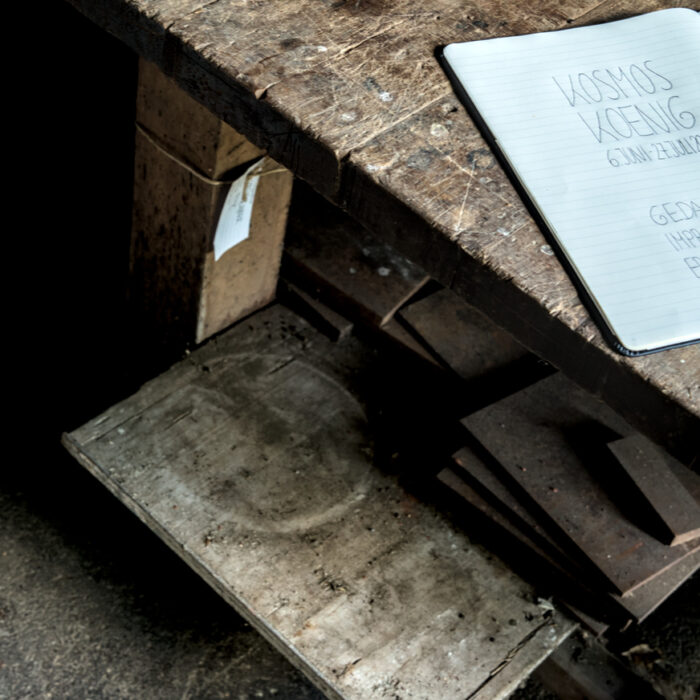 Gästebuch am Empfang in der Kugelhalle am Ganslberg