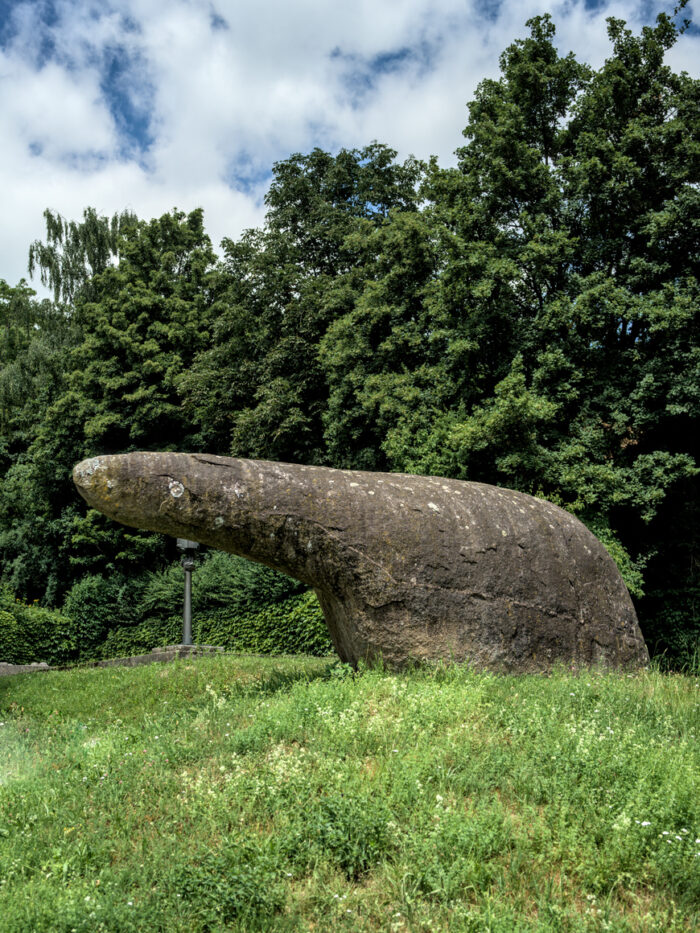 Granit-Eisbär, ein Findling aus dem bayerischen Wald
